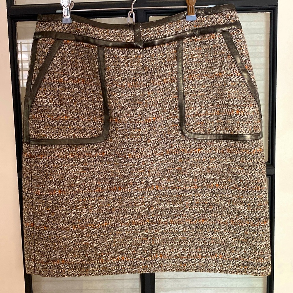 Worth Collection Beautiful Tweed Leather Skirt Size 8